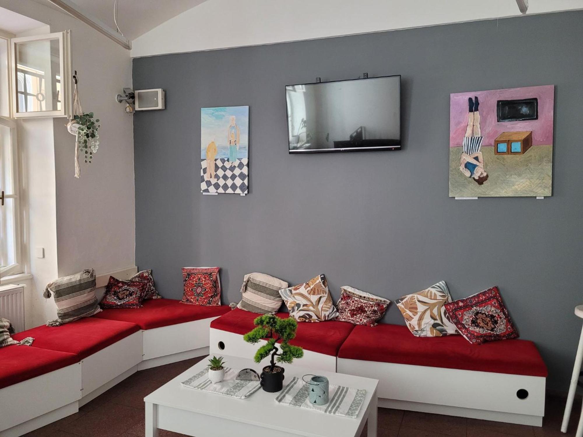 Safestay Charles Bridge Hostel *